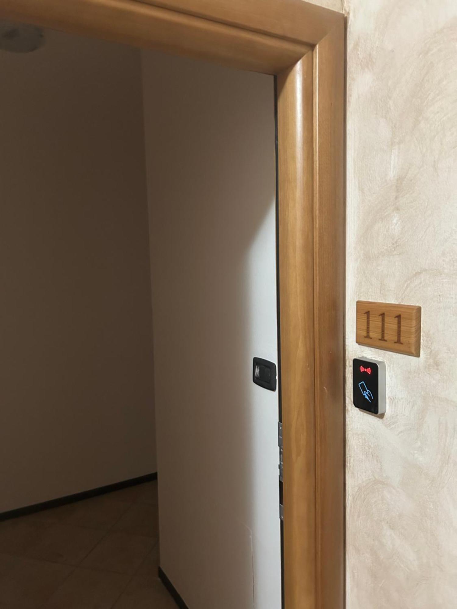 Albergo La Grolla Antey-Saint-André Extérieur photo