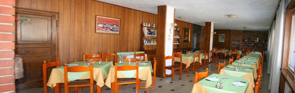 Albergo La Grolla Antey-Saint-André Extérieur photo