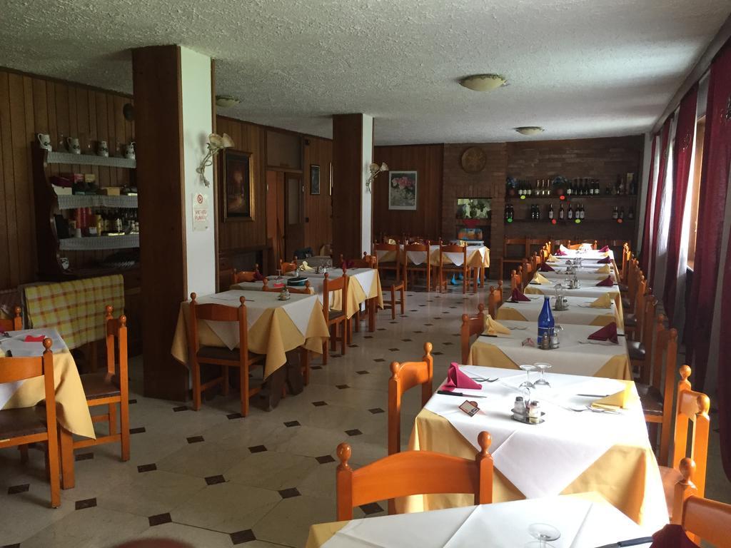 Albergo La Grolla Antey-Saint-André Extérieur photo